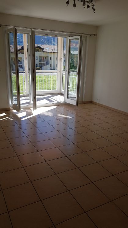 Galleries/Salon-nm-vue-exterieur.jpg